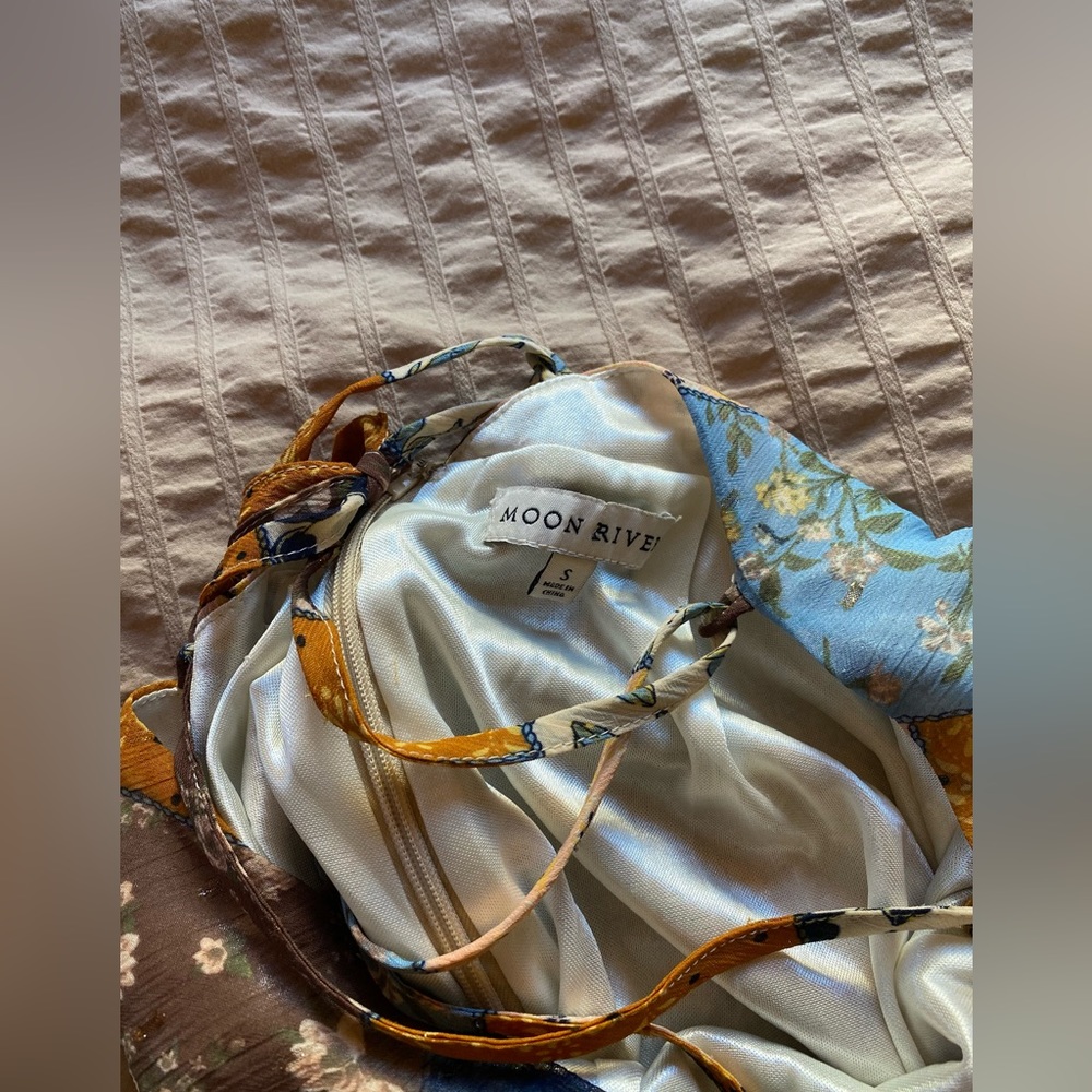 Patterned maxi dress - Picture 3 of 4